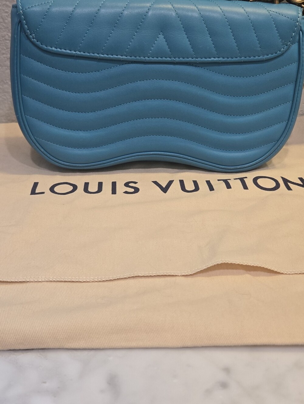 Louis Vuitton New Wave MM - Picture 3 of 11